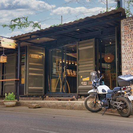 Gisy Lake Containers House Hanoi Luaran gambar